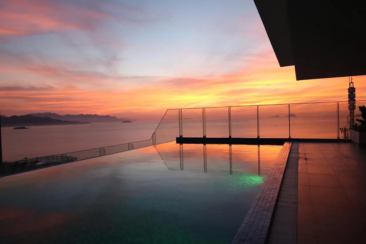 Nagar Hotel Να Τρανγκ